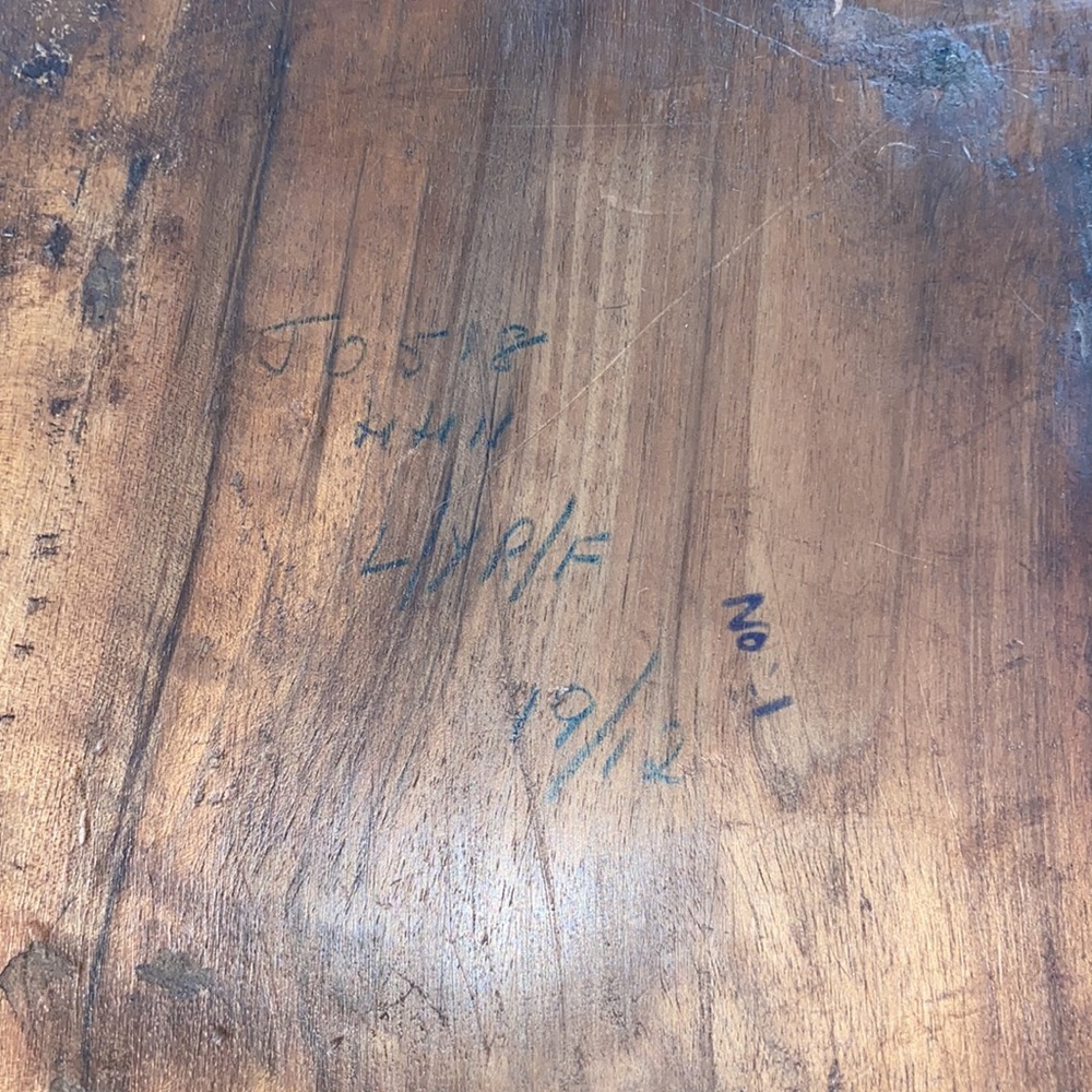 Hand carved wooden treasure jewelry box - Picture 4 of 14